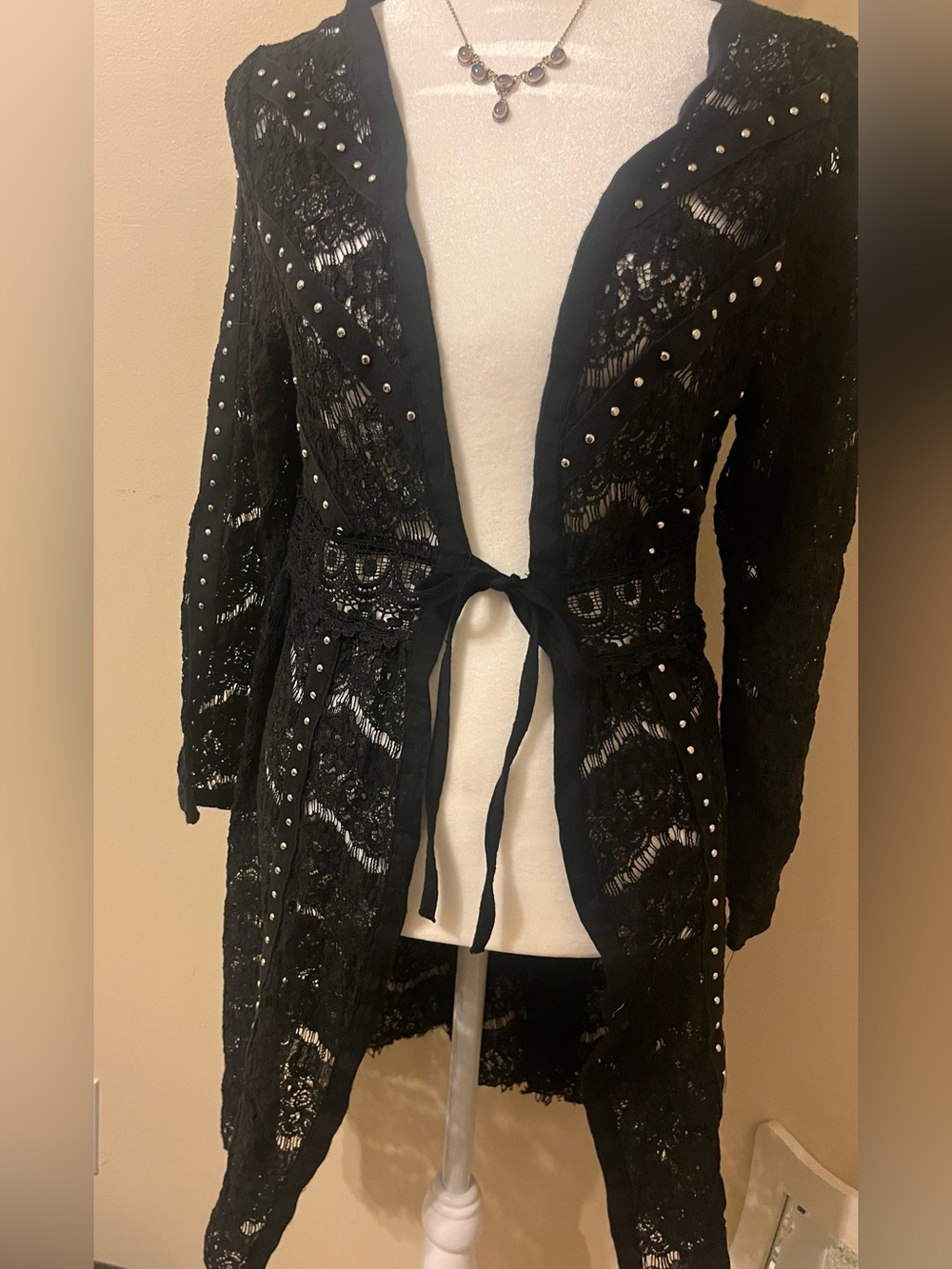 Rebellion Women’s Black Lace Tie-Front Kimono with Stud Detail Size Small